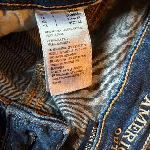 Jeans American Eagle Outfitters Super Stretch Size 2 - Picture 3 of 4